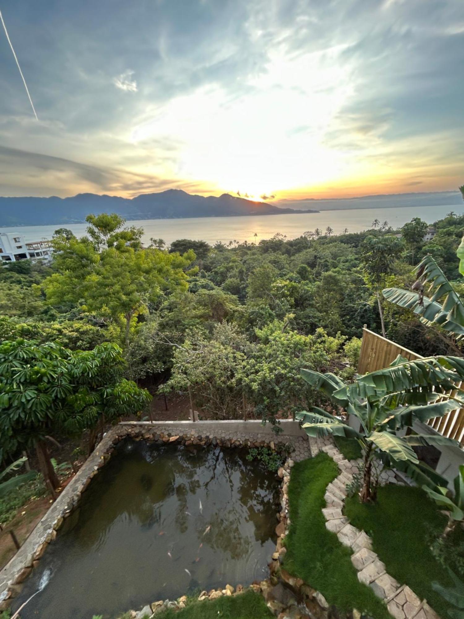 Maluhia 4 Bed & Breakfast